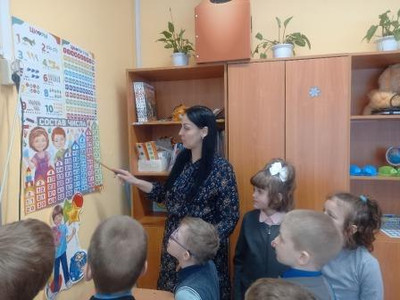Картинка к материалу: «2023 год был объявлен Годом педагога и наставника в России Указом Президента Российской Федерации»