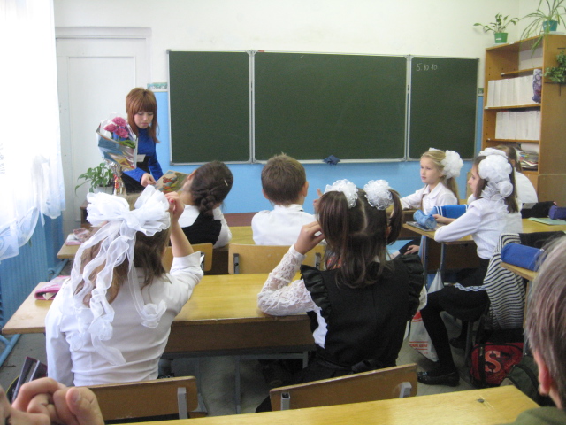 урок домоводства в 5 классе, учитель Нефёдова Екатерина Алексеевна, ученица 7 класса
