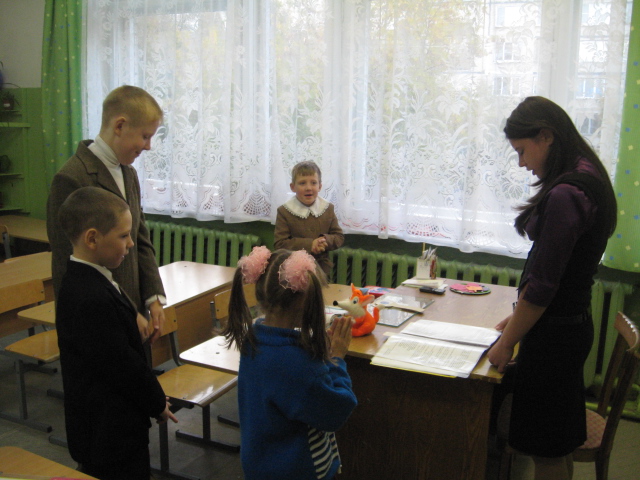 Урок обучения грамоте в 1 классе учитель Симанович ТатьянаАлександровна, ученица 10 класса